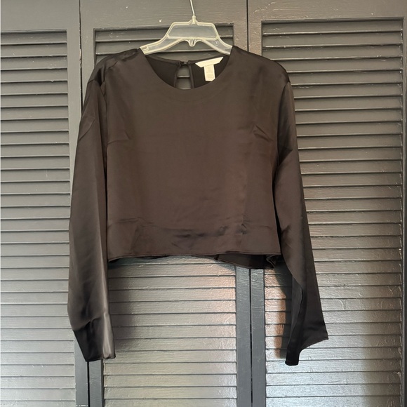 H&M Tops - Satin Black Top